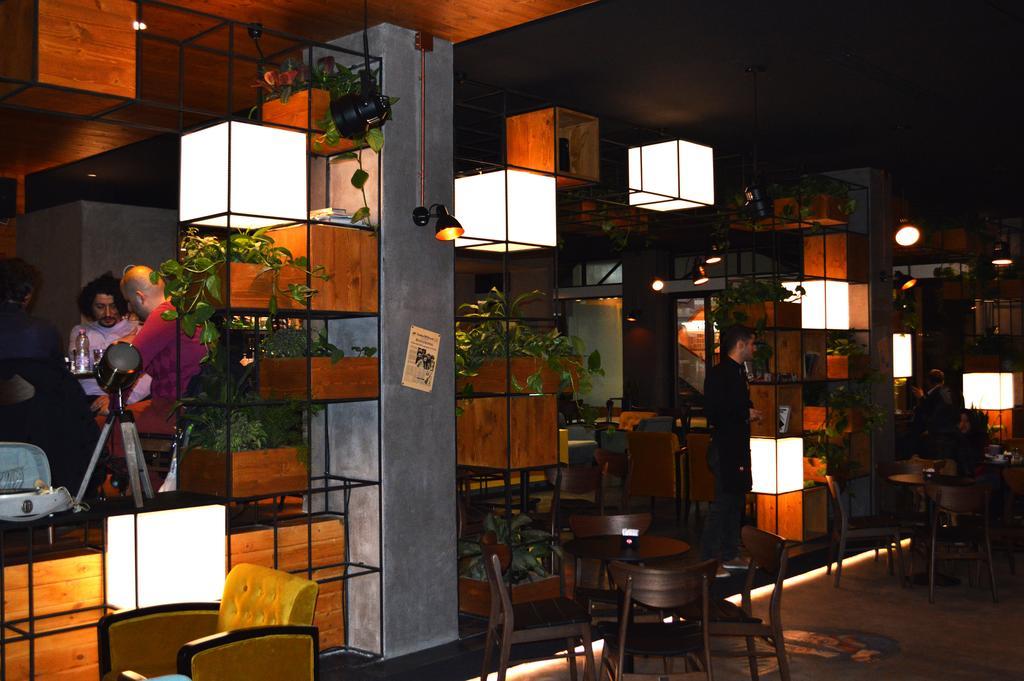 Select Center Hostal