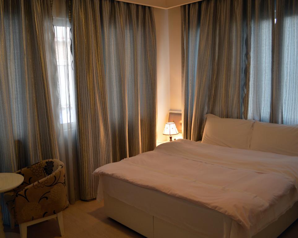 Select Center Hostel *