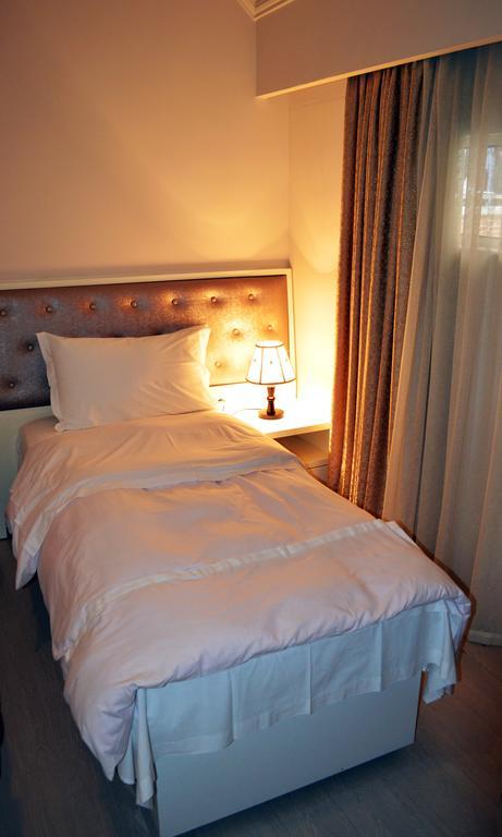 Select Center Hostel *